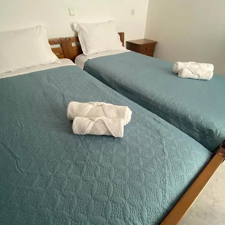 Asiminas Kapselhotel *