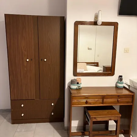 Asiminas Kapselhotel