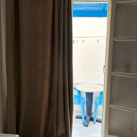 Kapslový hotel Asiminas *