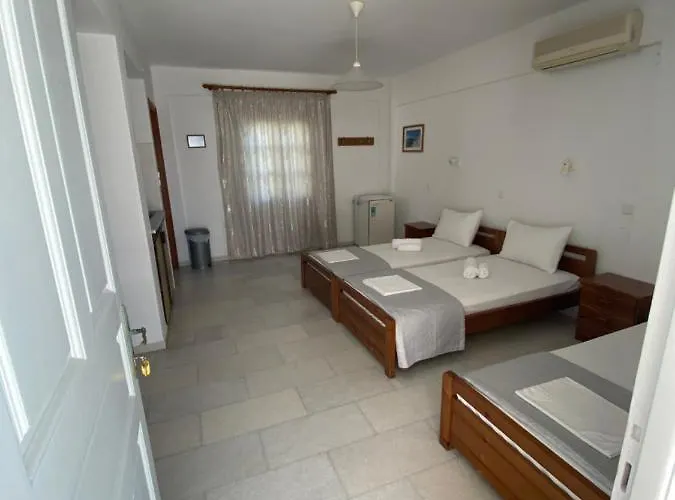 Asiminas Capsule hotel Naxos City